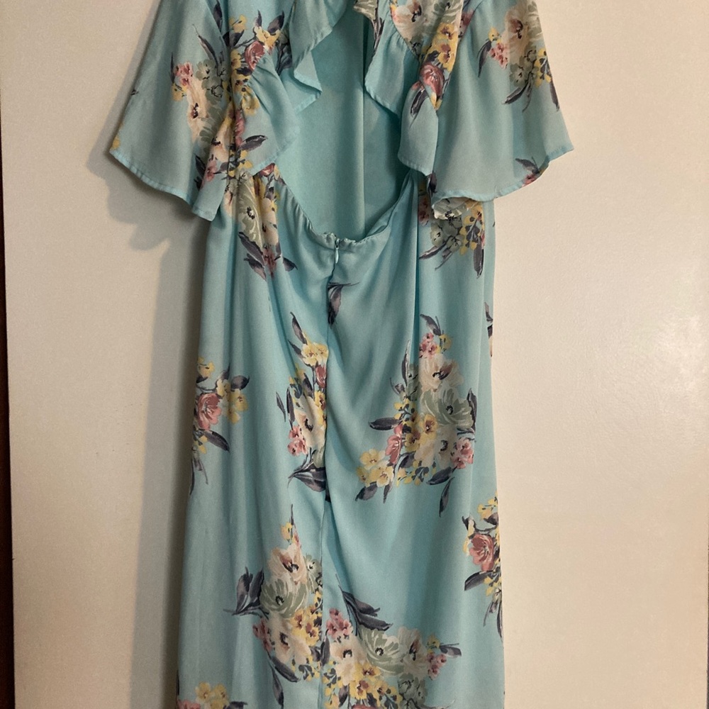Spring dress - Picture 2 of 3